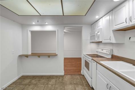 22701 Center Ridge Road Rocky River OH 44116