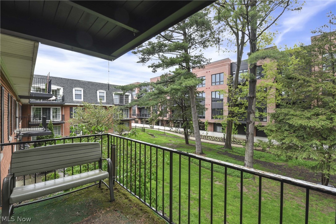 22701 Center Ridge Road Rocky River OH 44116