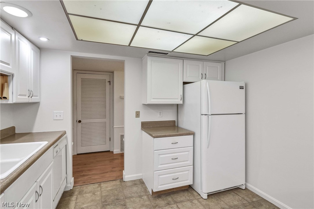 22701 Center Ridge Road Rocky River OH 44116