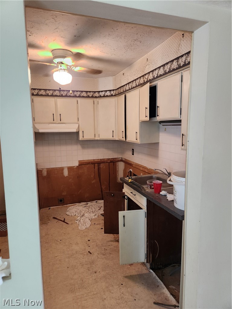 15555 Hilliard Road Lakewood OH 44107