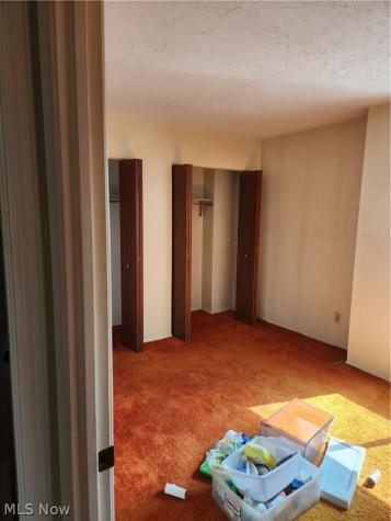 15555 Hilliard Road Lakewood OH 44107