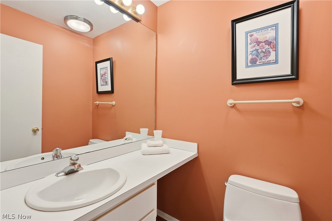 17650 Walnut Trail Chagrin Falls OH 44023