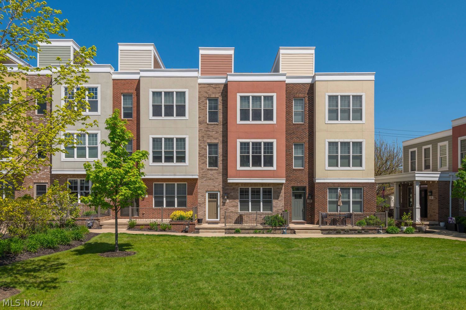 15 Mckinley Place Lakewood OH 44107