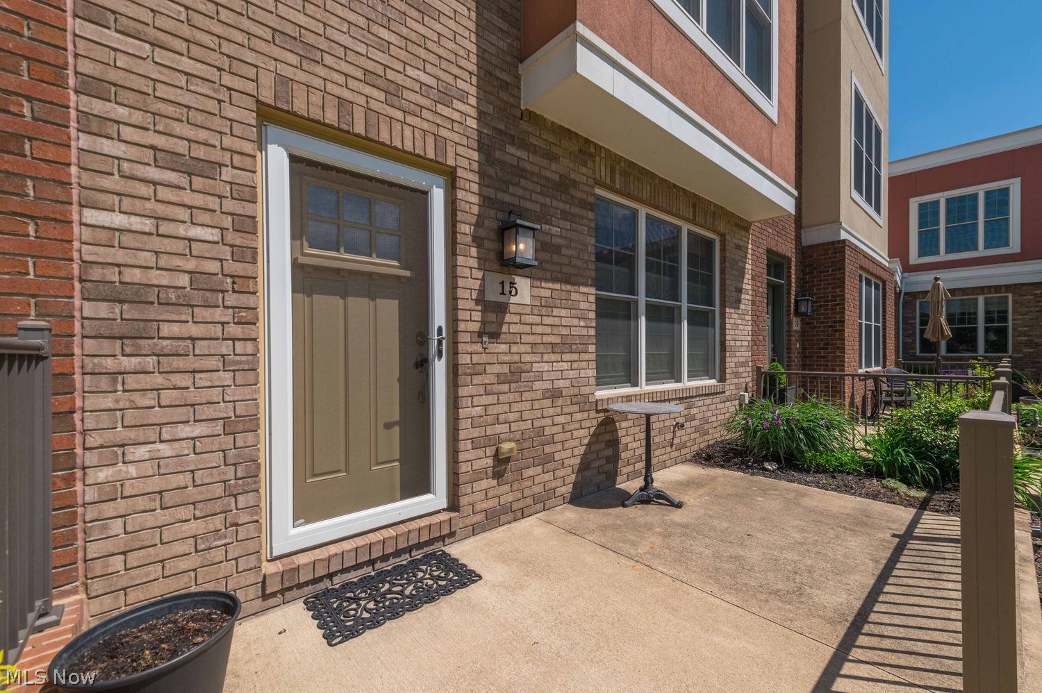 15 Mckinley Place Lakewood OH 44107