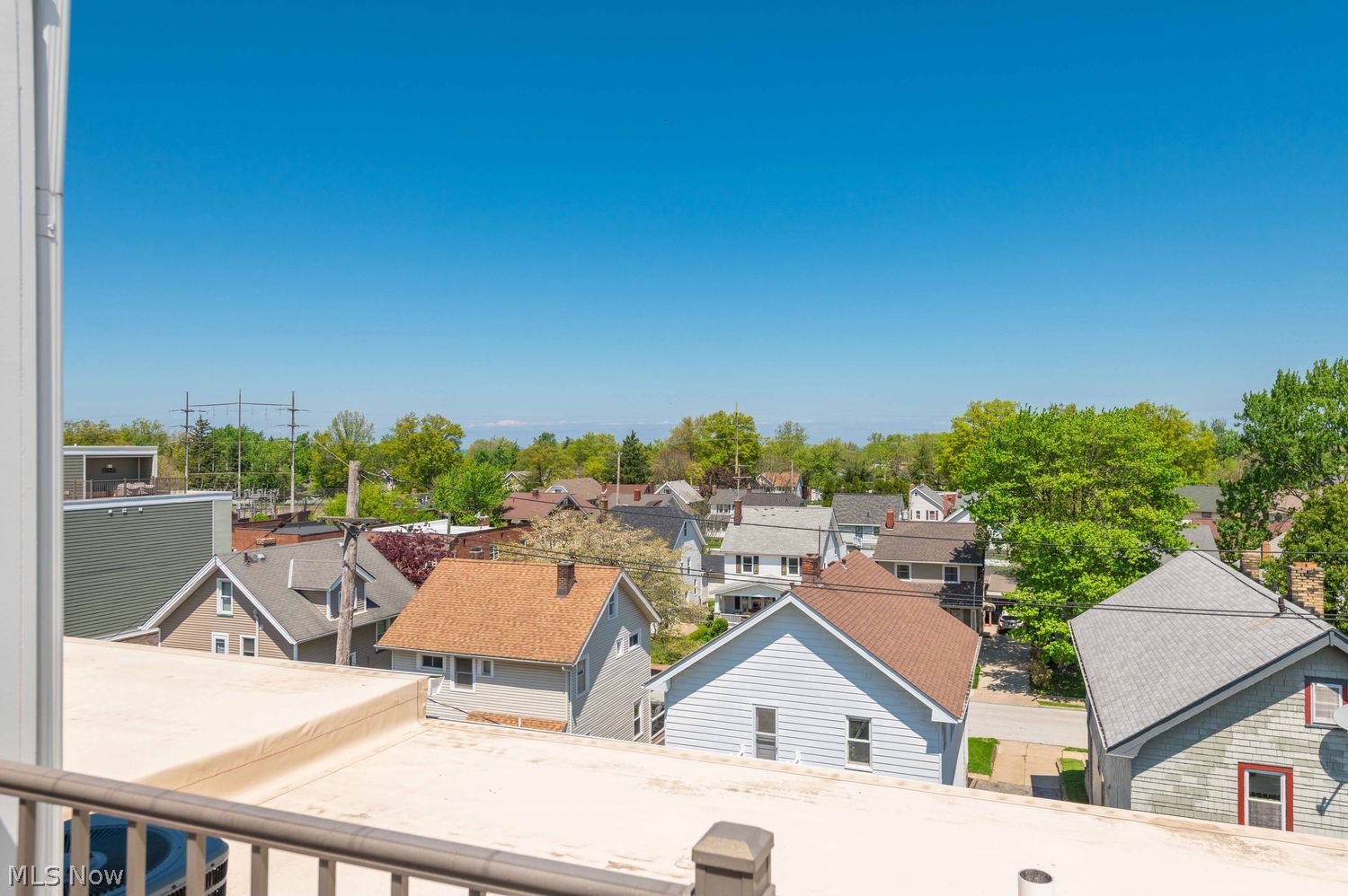15 Mckinley Place Lakewood OH 44107
