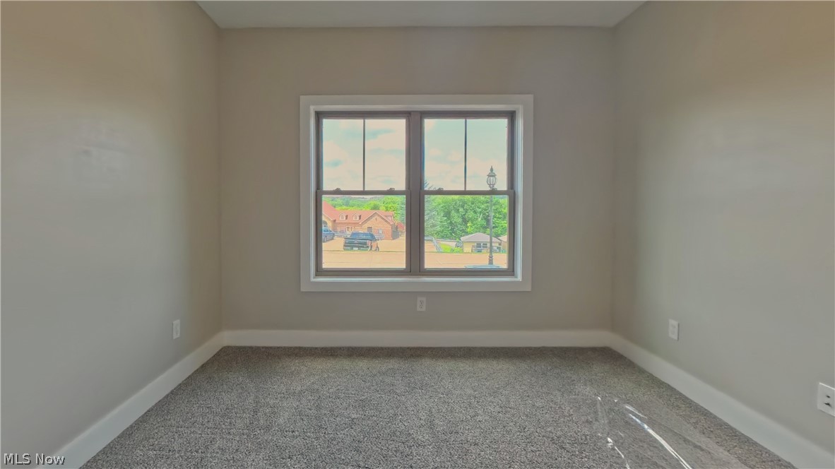 49101 Fairway East Liverpool OH 43920