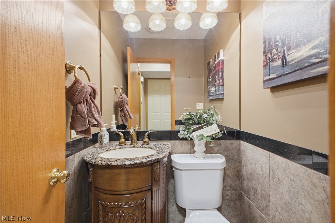 1323 Red Tail Hawk Court Boardman OH 44512