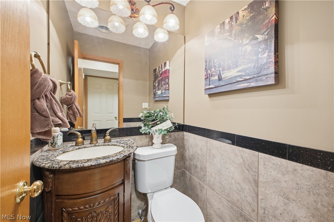 1323 Red Tail Hawk Court Boardman OH 44512