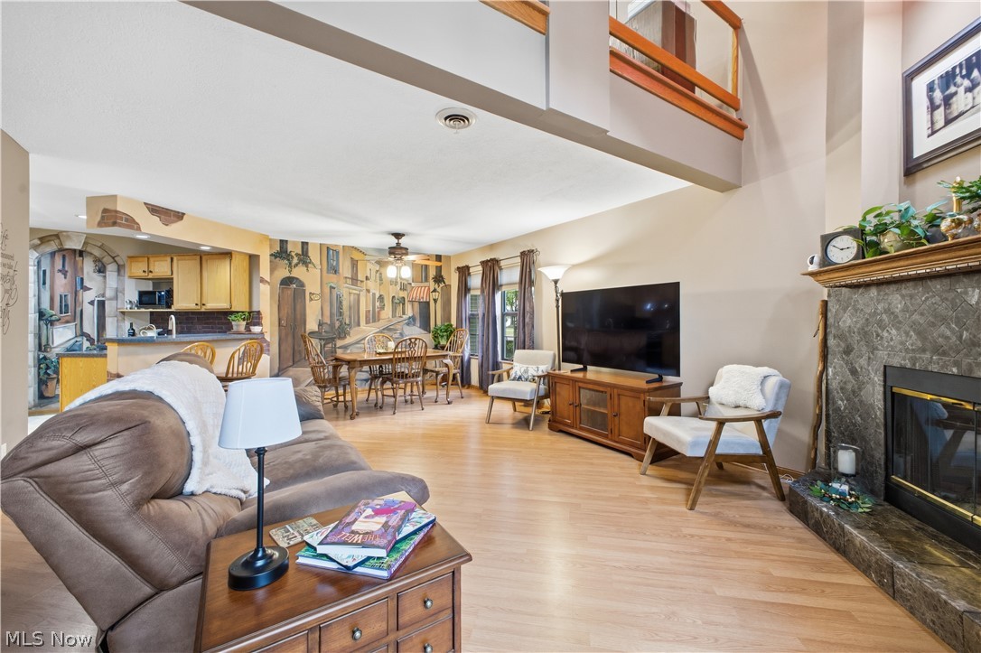 1323 Red Tail Hawk Court Boardman OH 44512