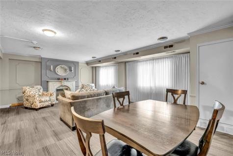 15555 Hilliard Road Lakewood OH 44107