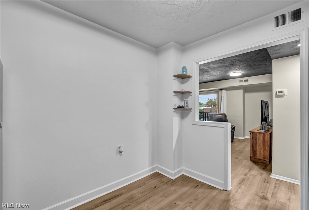 15555 Hilliard Road Lakewood OH 44107
