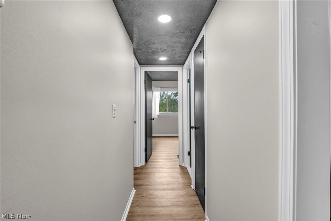 15555 Hilliard Road Lakewood OH 44107