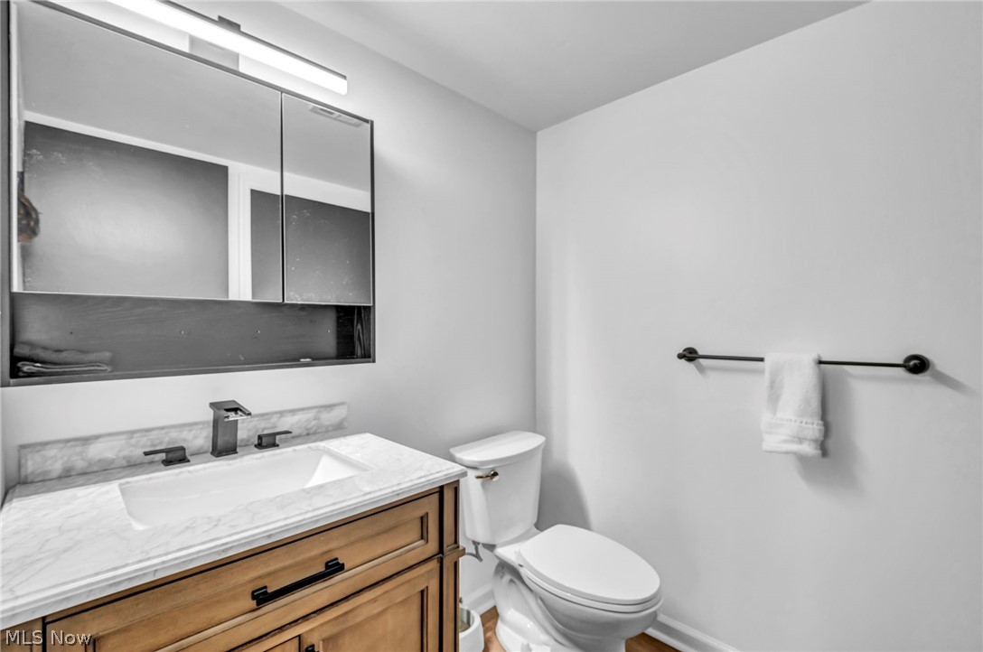 15555 Hilliard Road Lakewood OH 44107