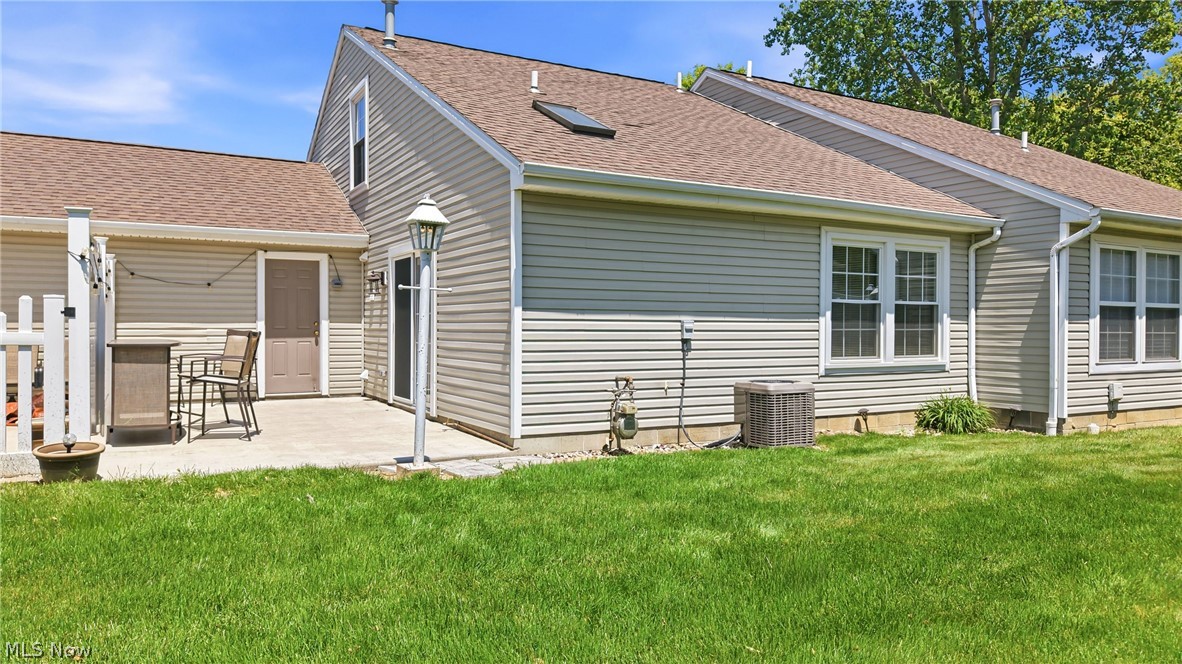 3419 Eagles Loft Cortland OH 44410