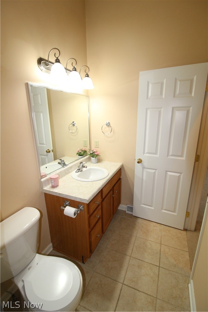 13 Hedgerows New Middletown OH 44442