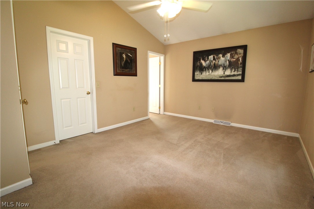 13 Hedgerows New Middletown OH 44442