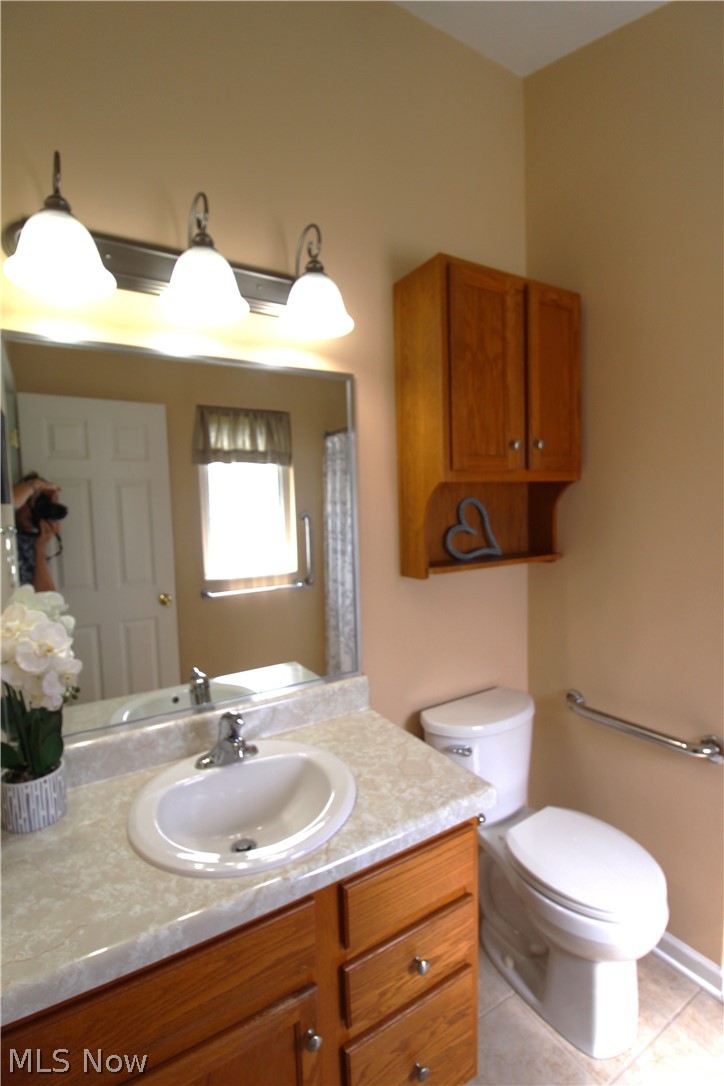 13 Hedgerows New Middletown OH 44442