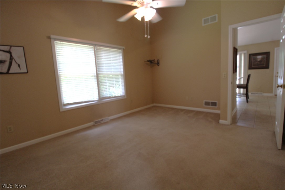 13 Hedgerows New Middletown OH 44442