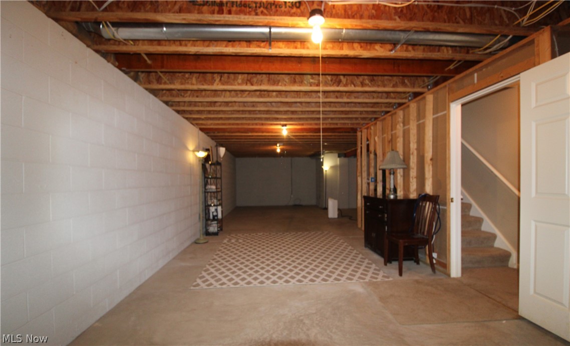 13 Hedgerows New Middletown OH 44442