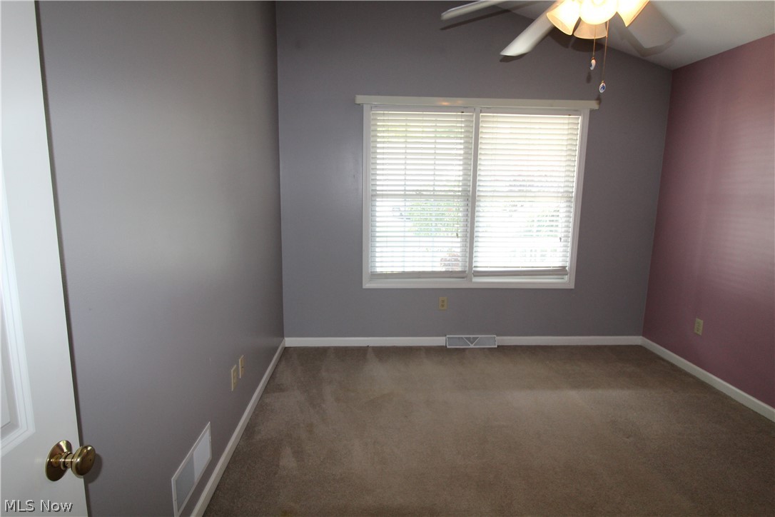 13 Hedgerows New Middletown OH 44442