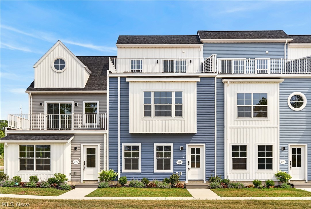 469 Harbor Lane Lorain OH 44052