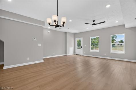469 Harbor Lane Lorain OH 44052