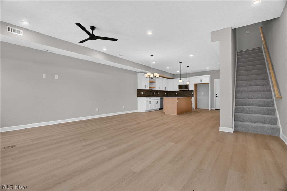 469 Harbor Lane Lorain OH 44052