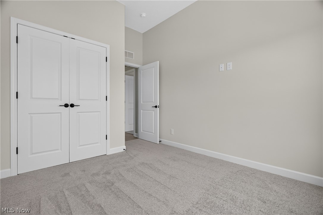 469 Harbor Lane Lorain OH 44052