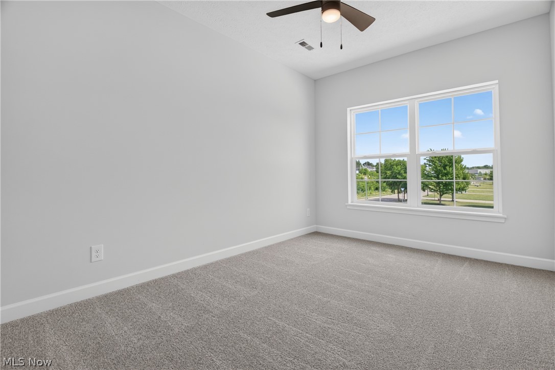 469 Harbor Lane Lorain OH 44052
