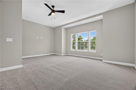 469 Harbor Lane Lorain OH 44052