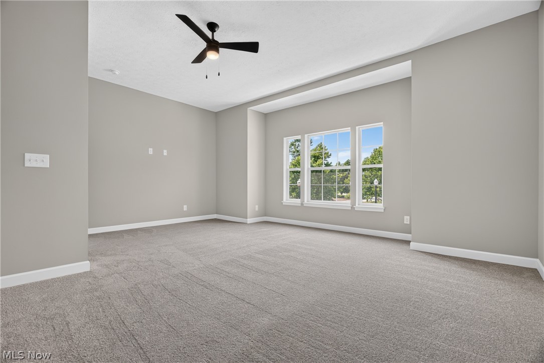 469 Harbor Lane Lorain OH 44052