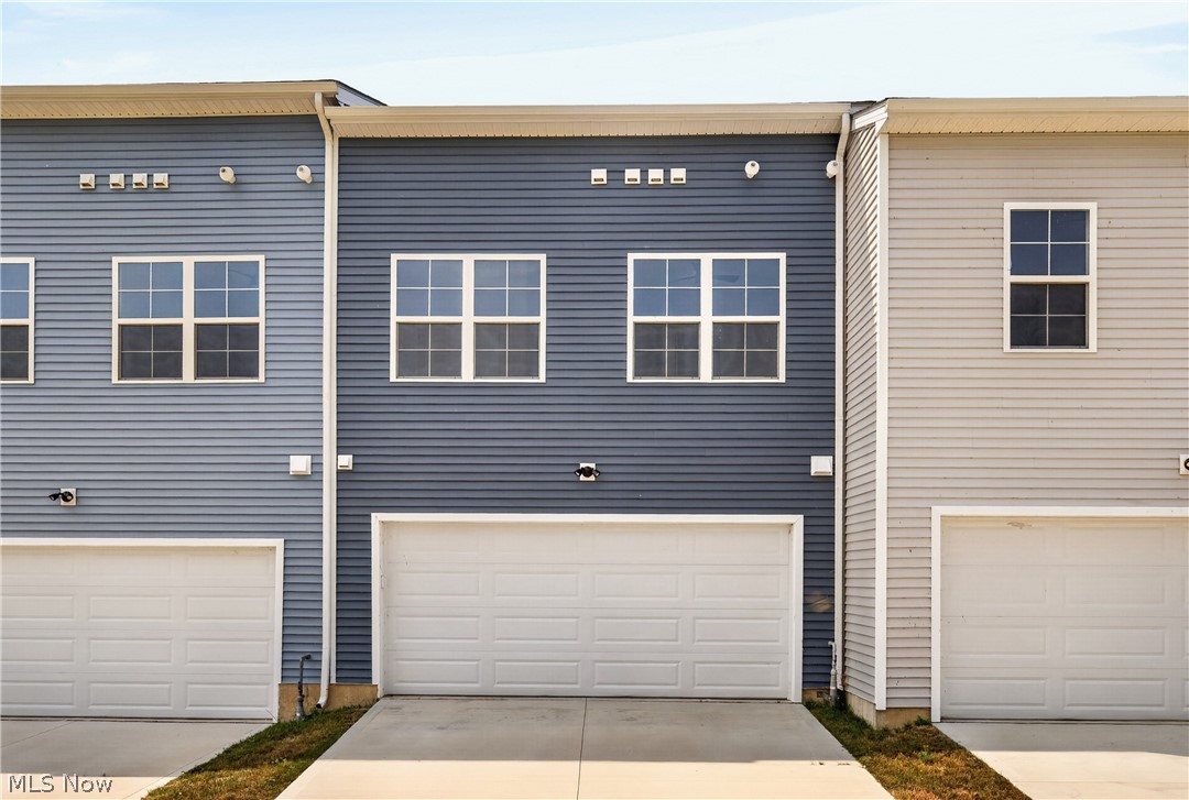 469 Harbor Lane Lorain OH 44052