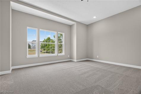 469 Harbor Lane Lorain OH 44052