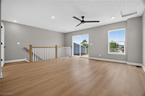 469 Harbor Lane Lorain OH 44052