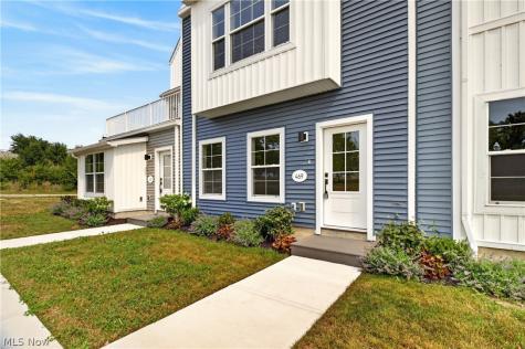 469 Harbor Lane Lorain OH 44052