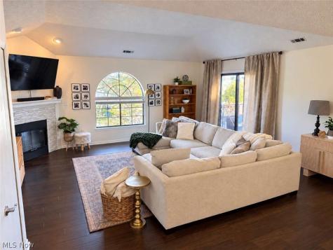 8609 Scenicview Drive Broadview Heights OH 44147