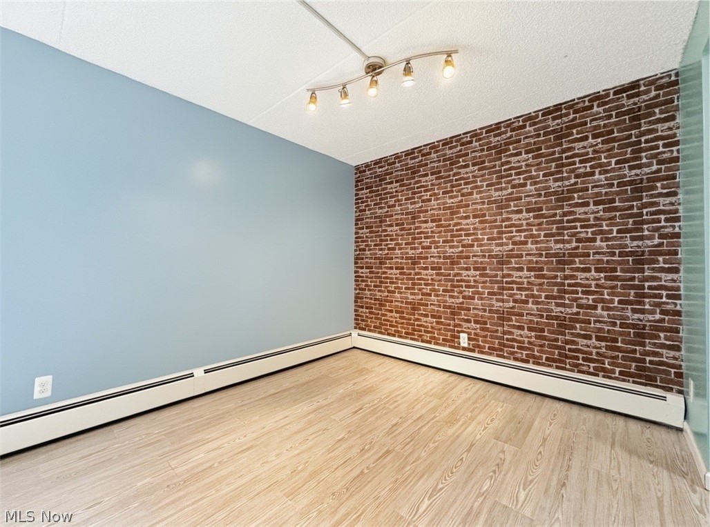 521 Tollis Broadview Heights OH 44147