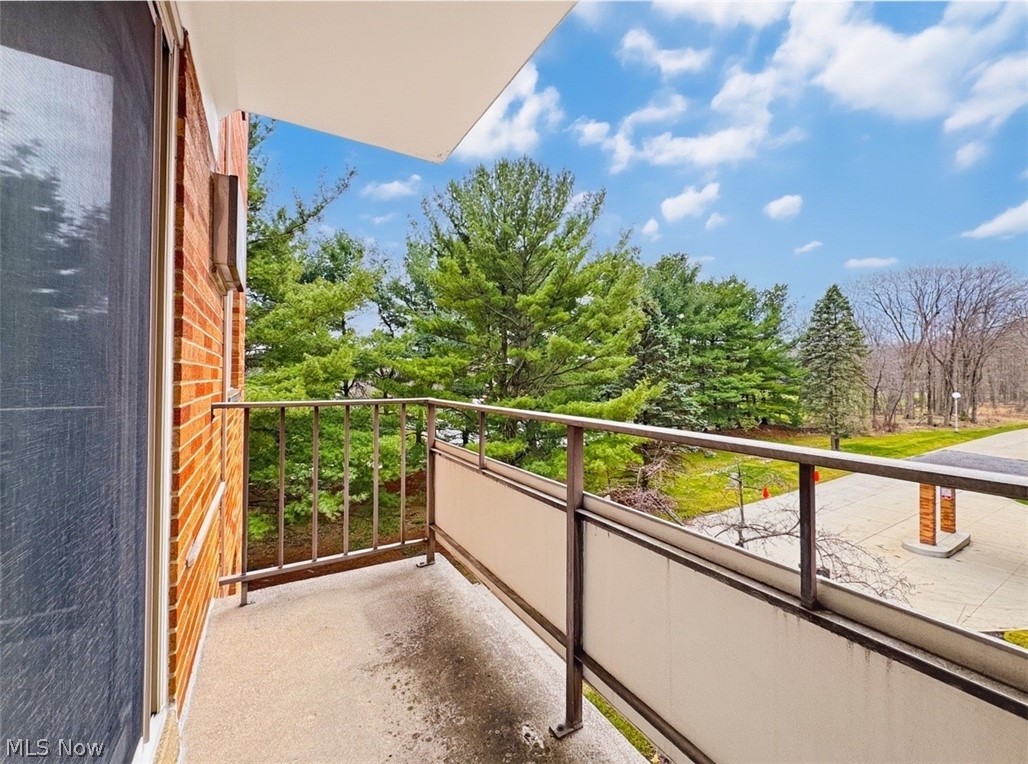 521 Tollis Broadview Heights OH 44147
