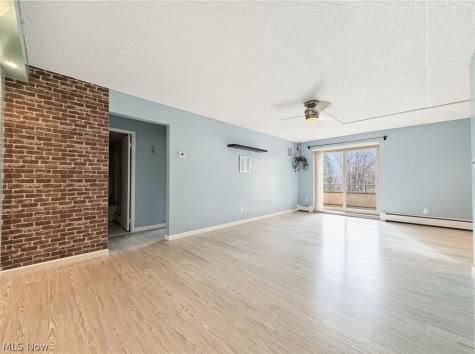 521 Tollis Broadview Heights OH 44147