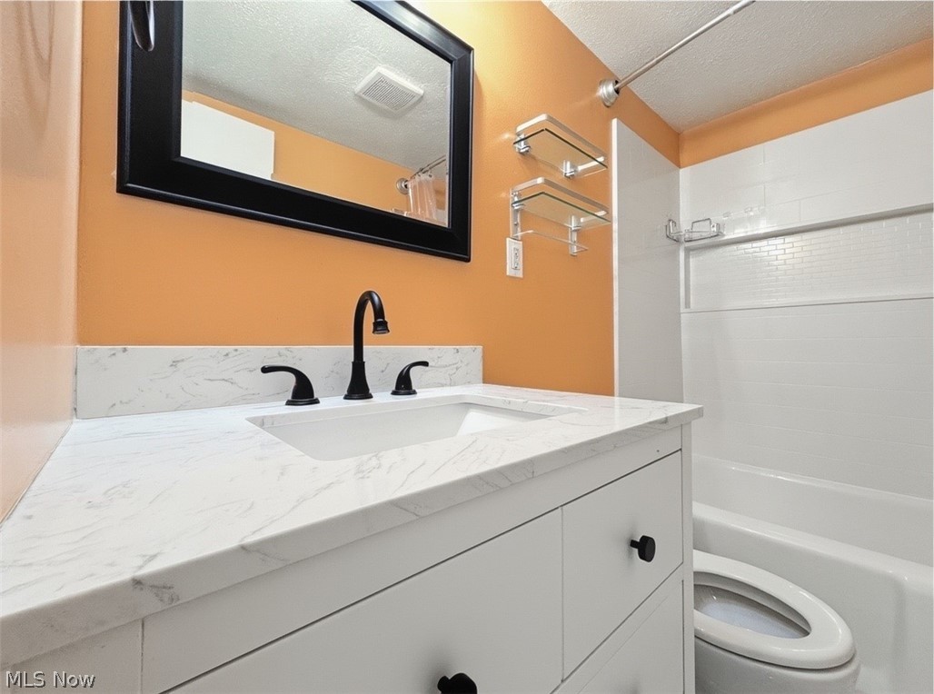 521 Tollis Broadview Heights OH 44147