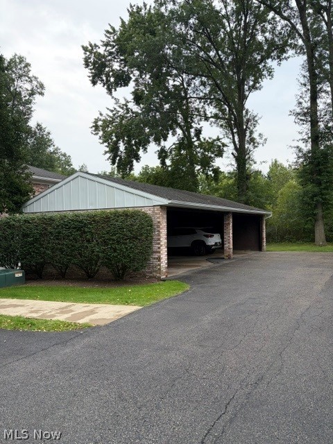 369 Quarry Lane Warren OH 44483