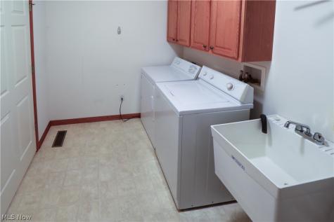 312 W Glen Elyria OH 44035