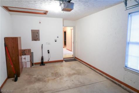 312 W Glen Elyria OH 44035