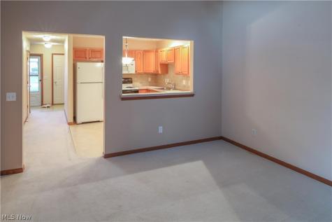 312 W Glen Elyria OH 44035