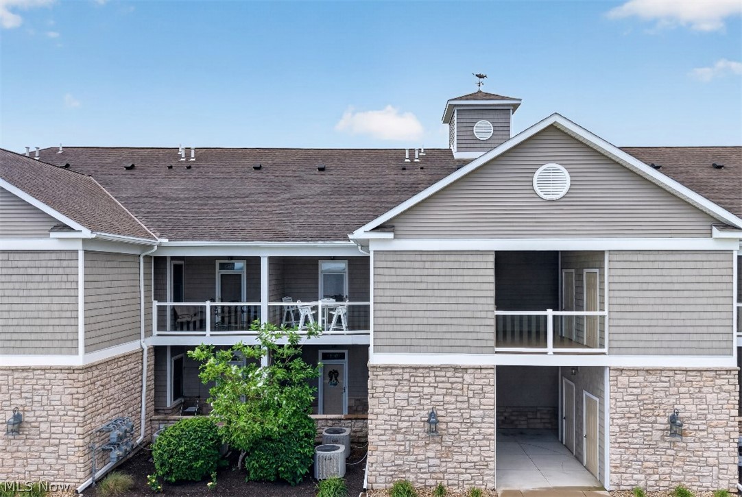 3191 N Beach Towne Court Port Clinton OH 43452