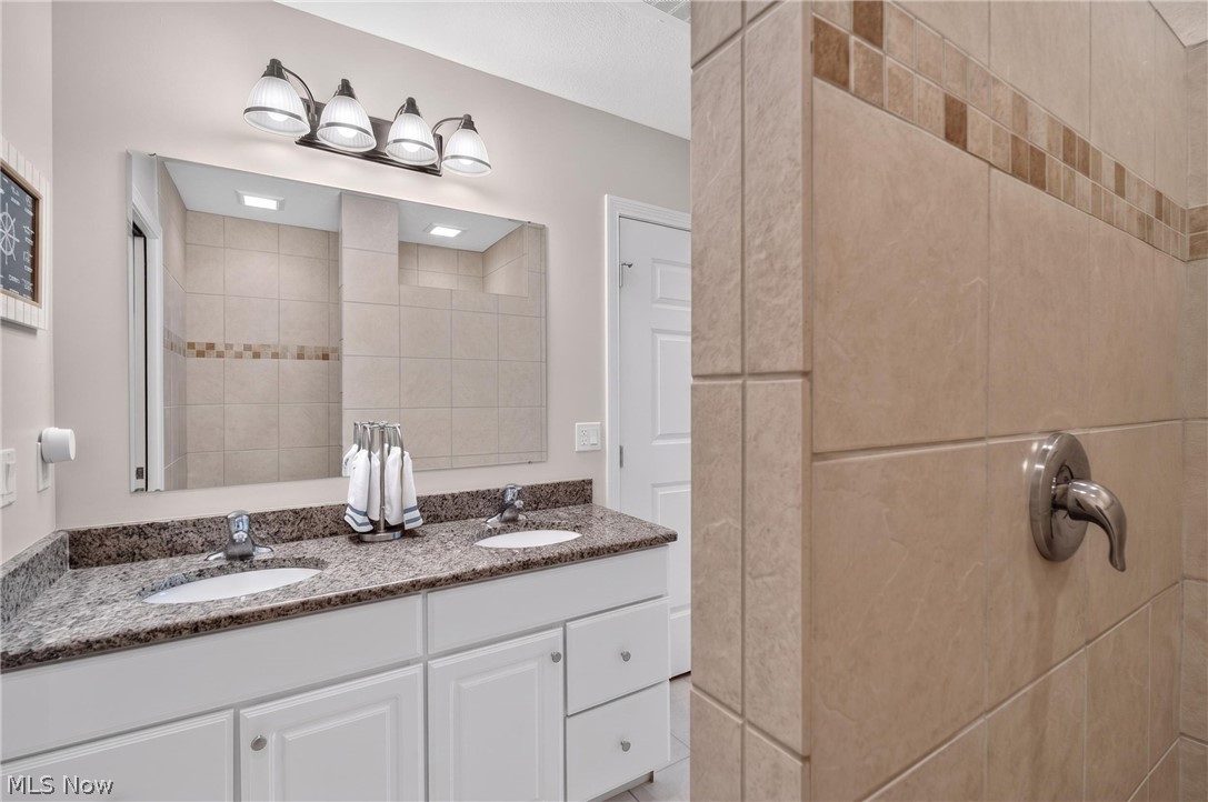 3191 N Beach Towne Court Port Clinton OH 43452