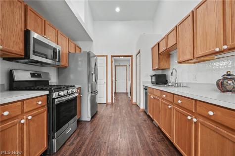445 E Reserve Drive Cuyahoga Falls OH 44223