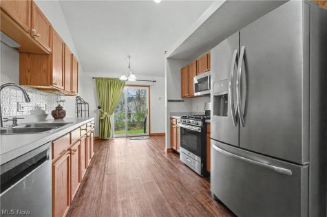 445 E Reserve Drive Cuyahoga Falls OH 44223