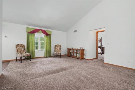 445 E Reserve Drive Cuyahoga Falls OH 44223