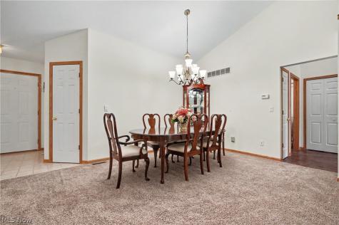 445 E Reserve Drive Cuyahoga Falls OH 44223
